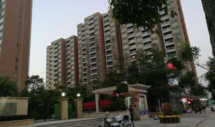 茶山美麗灣畔花園（三區(qū)）光纖到戶(hù)通信設(shè)施工程施工承包項(xiàng)目案例